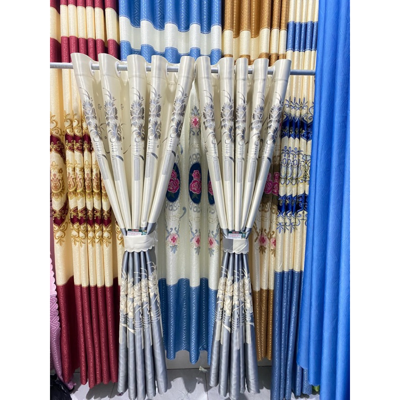1 TẤM GẤM 3D MÀU XÁM PHỐ NỀN KEM TRẮNG CHƯA CÓ CÂY TREO - TREO 1 TẤM MUA 1 TẤM _TREO 2 TẤM MUA 2 TẤM RÈM CỬA VIỆT HÀN