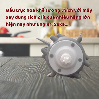 Dụng cụ hỗ trợ bóc tách tỏi chất liệu silicone sử dụng kết hợp cùng máy xay dung tích 2L