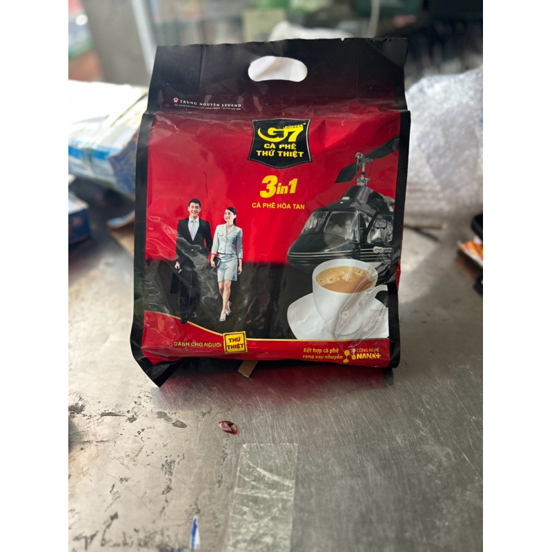 cà phê hòa tan Trung Nguyên 1 bịch 50 gói coffe 3 in 1 hòa tan | Shopee ...