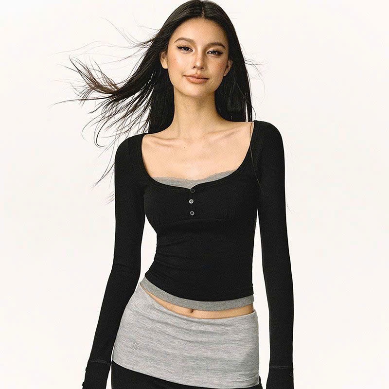 (sẵn) Áo thun cotton cổ vuông dài tay màu đen phối layer xám kết hợp phần khuy ngực mùa thu đông ACV001 - Tiktik