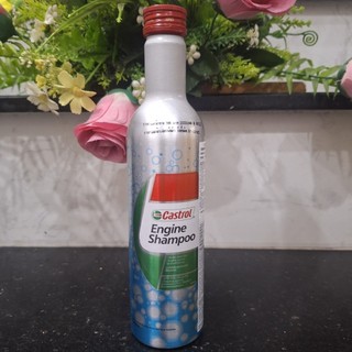 DUNG DỊCH SÚC RỬA LÀM SẠCH CẶN BẨN ĐỘNG CƠ XE HƠI CASTROL ENGINE SHAMPOO 300ML