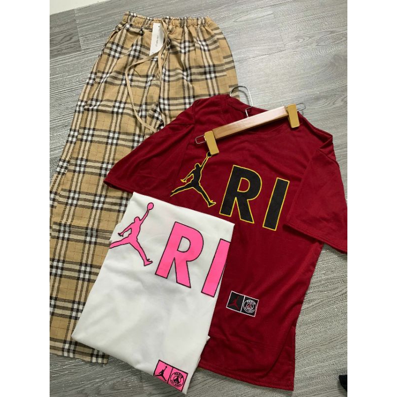 Áo Phông Pari Đỏ Form Rộng Tay Lỡ freesize chất cotton su mềm mát, cả nam cả nữ đều mặc đẹp---xuongthoitranggiare
