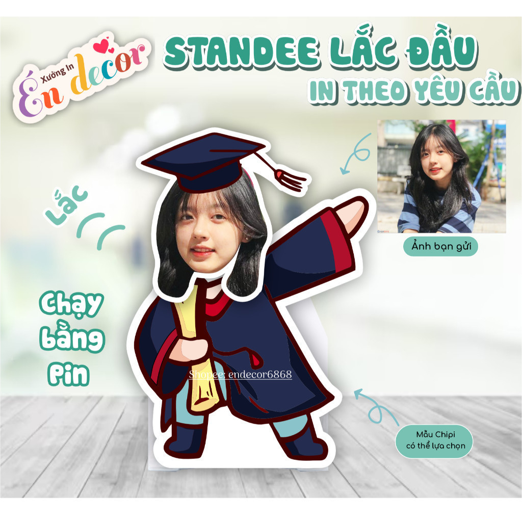 Standee lắc đầu chạy bằng pin cử nhân tốt nghiệp - Én decor