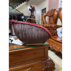 làn mây nâu đựng gà gỏi gà chọi móc cài