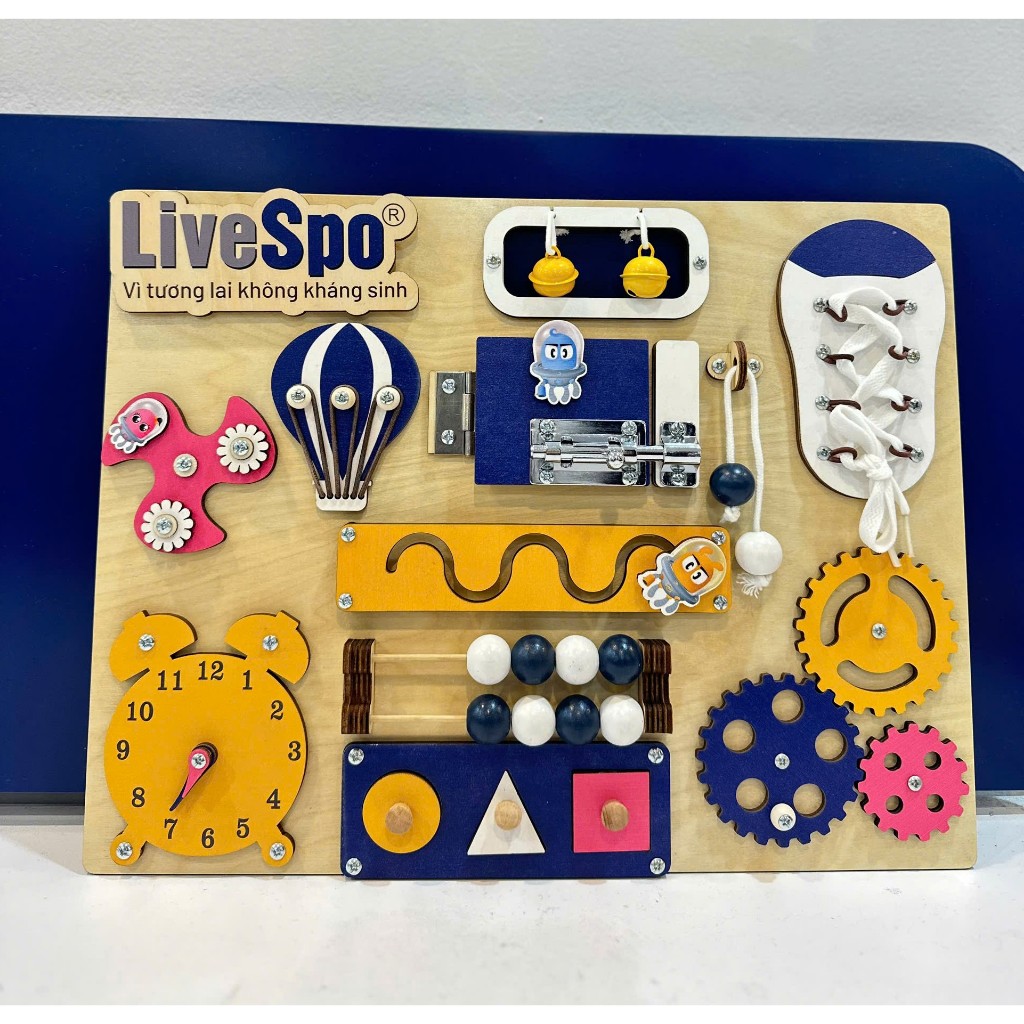 Ảnh Đồ chơi thông minh Bảng Bận Rộn LiveSpo (Busy Board) bằng gỗ an toàn cho trẻ 1