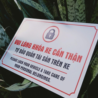 Bảng Vui Lòng Khóa Xe Cẩn thận. ALU SƯA Ngoài trời
