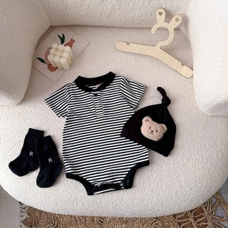 Set Body kẻ sọc 3 chi tiết bé trai 4-10kg. Body liền thân kèm nón và tất cho bé. Dino Kids