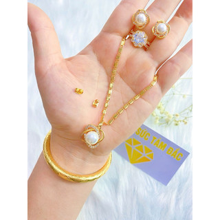 Dây chuyền combo4 món mạ vàng 18k, nhẫn, hoa tai, lắc tay Bộ trang sức - Dây chuyền kết hợp với các mẫu mặt ngọc trai.