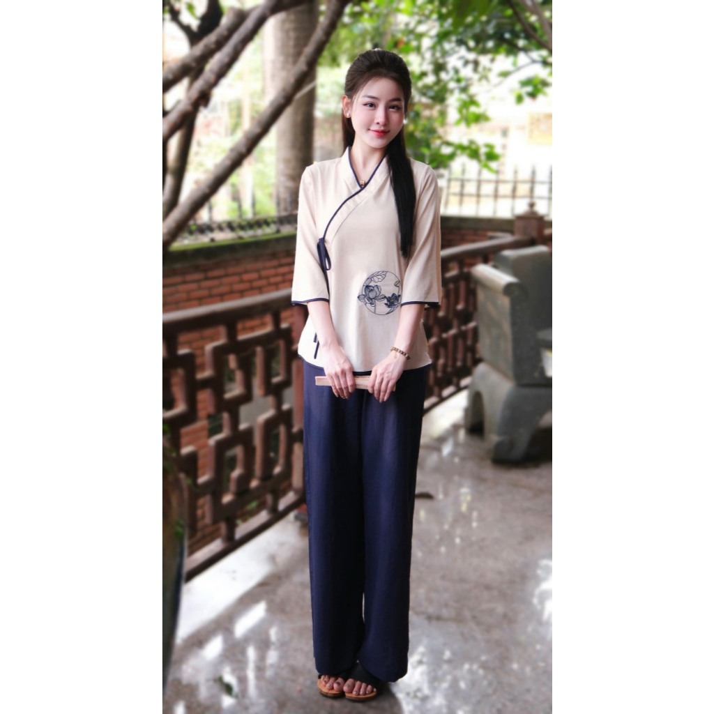 Đồ bộ đi chùa vạt chéo thêu sen vải đũi xước Pháp phục đi lễ cổ V tay lỡ Bộ đồ lam truyền thống đũi mềm mát Sang trọng