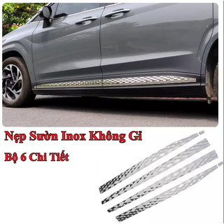 Nẹp Sườn Hyundai Custin Chất Liệu Inox Sáng Bóng