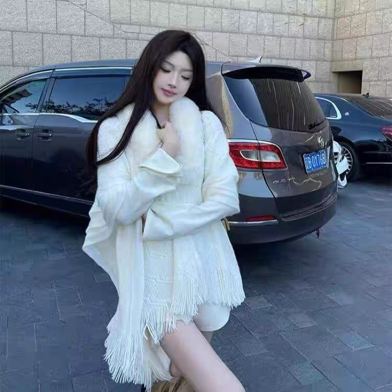 Áo Choàng Len Viền Lông Thời Trang Nữ
