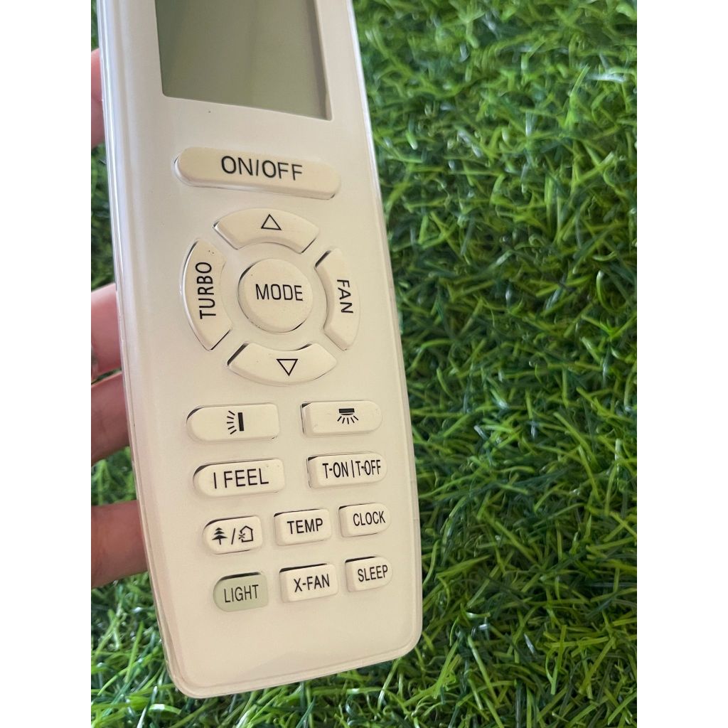 Điều khiển remote từ xa điều hòa gree FAN mẫu dài mặt trắng - tặng pin