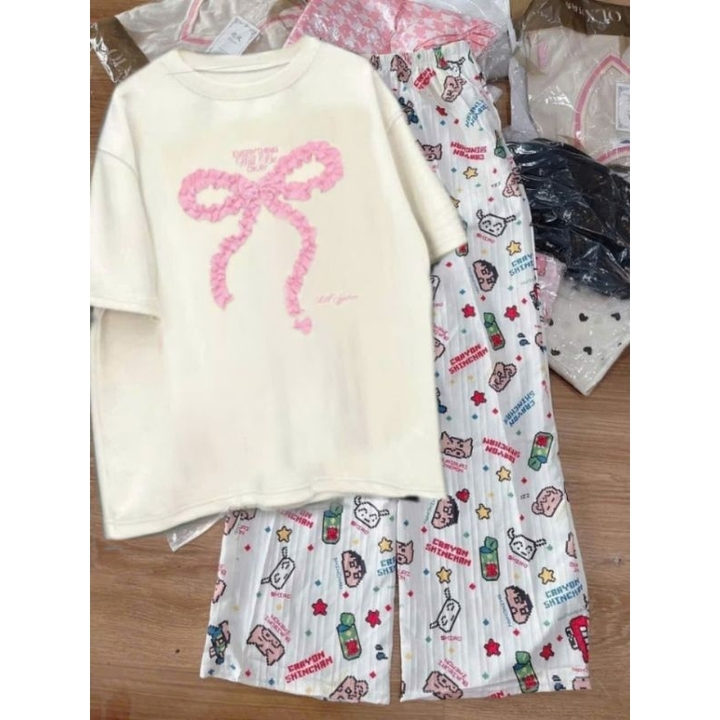 Sét Bộ Nữ Quần Hoạt Hình + Mix Áo Phông NƠ Rúm Form Rộng - shop thời trang Thubio