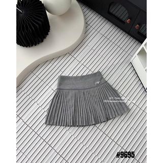 QCL1 9695 Chân váy dạ xếp ly nhỏ kèm tag M I N siêu xinh tôn dáng vô cùng