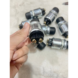 Công tắc còi xịn