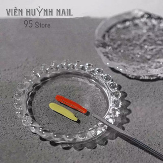 Khay thuỷ tinh tròn đựng màu vẽ nail , phụ kiện chụp ảnh đẹp