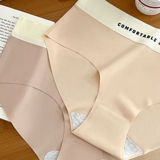 Quần lót nữ su cao cấp không đường may, Quần chíp nữ kháng khuẩn in chữ cá tính gợi cảm DEVARI L2244