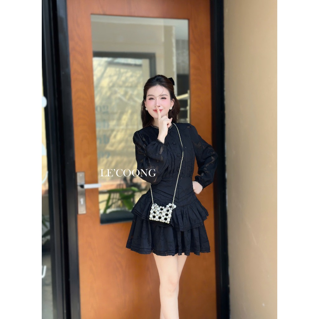 Ảnh Váy Tiểu Thư Dáng Ngắn Tay Dài  LECOONG V679 Đầm Đẹp Sang Chảnh Màu Đen Be 4