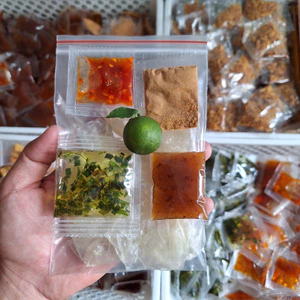 5 Bịch Bánh Tráng Ủ Bơ Trộn Sốt Me Cay - Sate - Mỡ Hành - Sốt Tắc - Muối Béo - Sốt Bò- Muối Nhuyễn Sặc - Ớt Rim Mật Ong