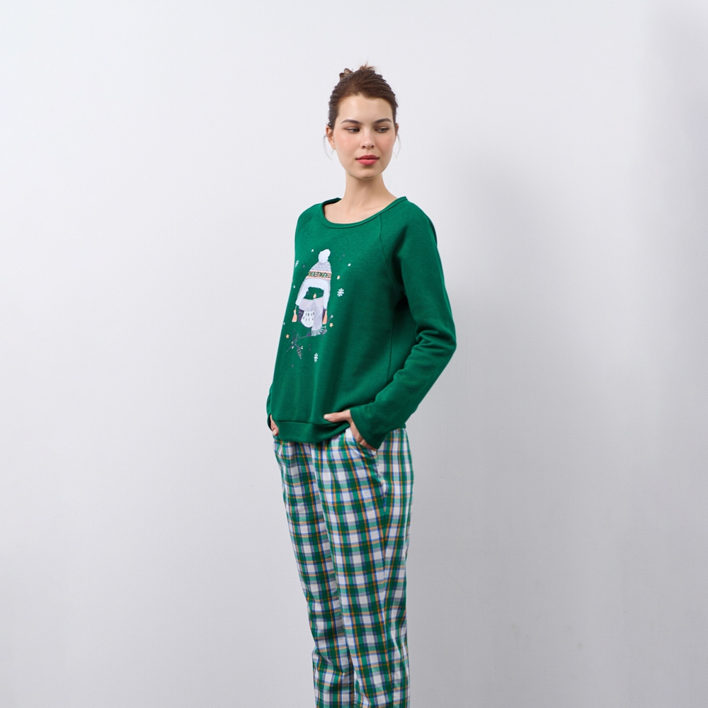 Ảnh BỘ PHỐI QUẦN KATE VỚI ÁO NỈ DÀI TAY IN HÌNH CHO NOEL BTD042W91 3