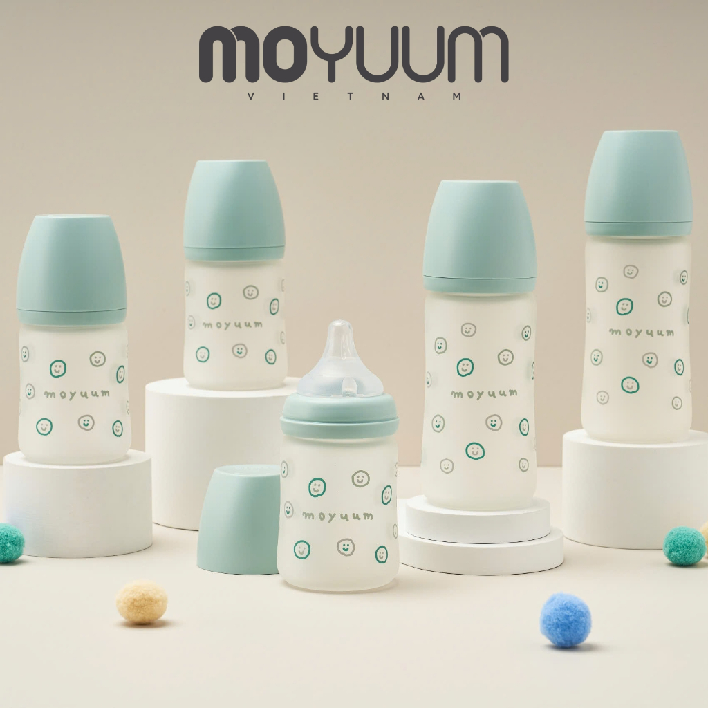 Ảnh Bình sữa Thủy tinh tráng silicon Moyuum - Mẫu xanh - 150ml - Kèm núm 1 4