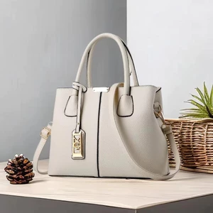 Túi xách nữ công sở cao cấp kích thước 29x13x22cm TYL24 Mun Store 94