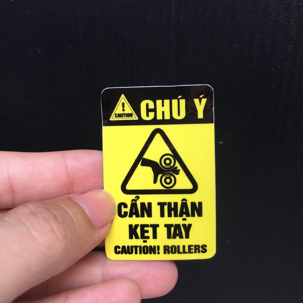 Chú ý [3.5 x 5.5cm] cẩn thận kẹt tay, dập tay, nhiệt độ tăng cao, cảnh báo có điện. Decal cao cấp chống nước