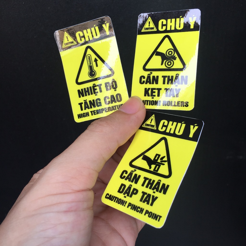 Chú ý [3.5 x 5.5cm] cẩn thận kẹt tay, dập tay, nhiệt độ tăng cao, cảnh báo có điện. Decal cao cấp chống nước
