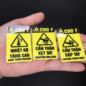 Chú ý [3.5 x 5.5cm] cẩn thận kẹt tay, dập tay, nhiệt độ tăng cao, cảnh báo có điện. Decal cao cấp chống nước