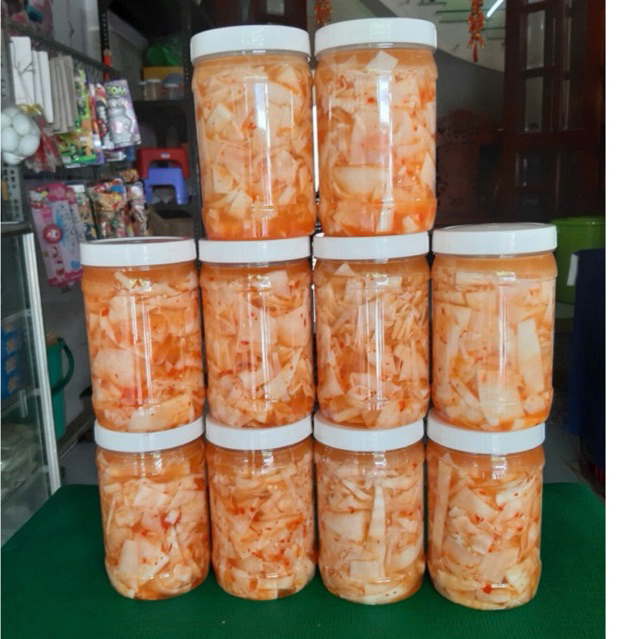 Măng THÁI MIẾNG ngâm ớt (hũ 700g) vị chua chua, ngọt ngọt, cay vừa