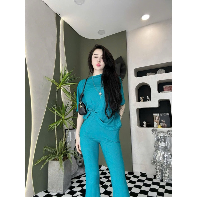 L89- sét bộ thun tăm form rộng, áo cổ tròn tay ngắn xẻ tà freesize, quần dài dáng loe màu trơn
