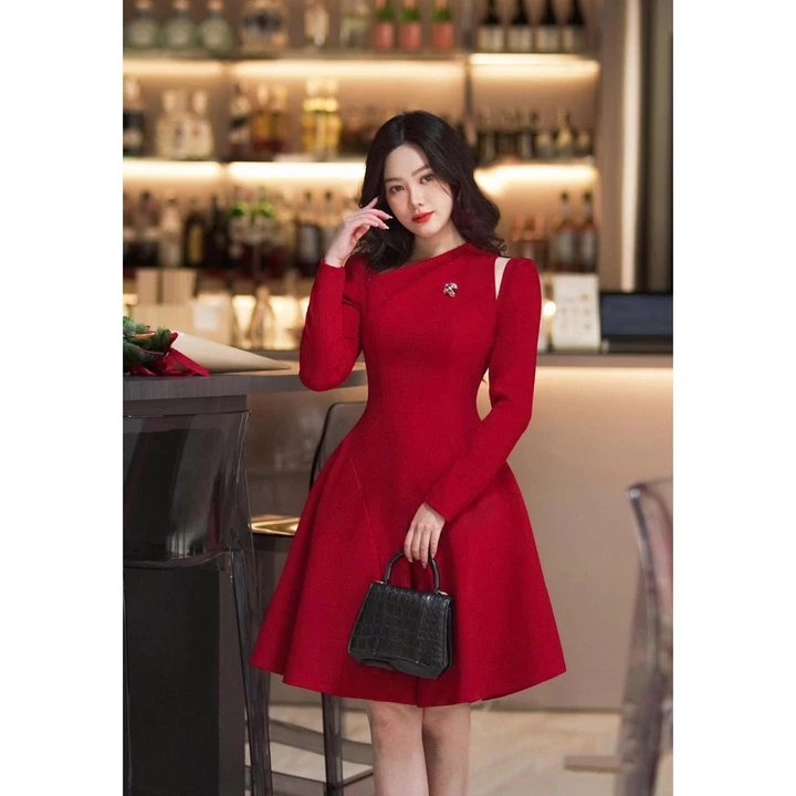 LAVIEM - Váy thiết kế dáng xòe dài tay chiết eo cut out vai - Celin Dress