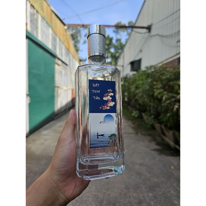 Chai thủy tinh vát cạnh dung tích 500ml CS500