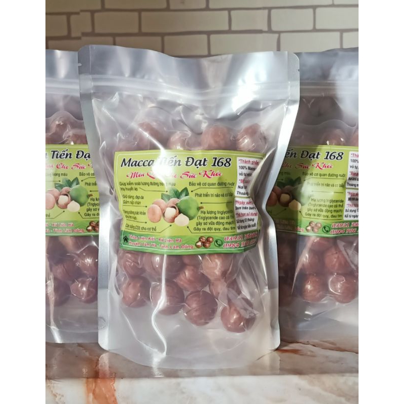 1 kg ( 2 bịch)   mac ca size trung  sấy tách nứt vỏ thơm ngon bao ăn cho khách