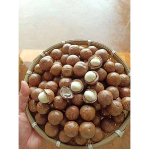 1 kg ( 2 bịch) mac ca size trung sấy tách nứt vỏ thơm ngon bao ăn cho khách