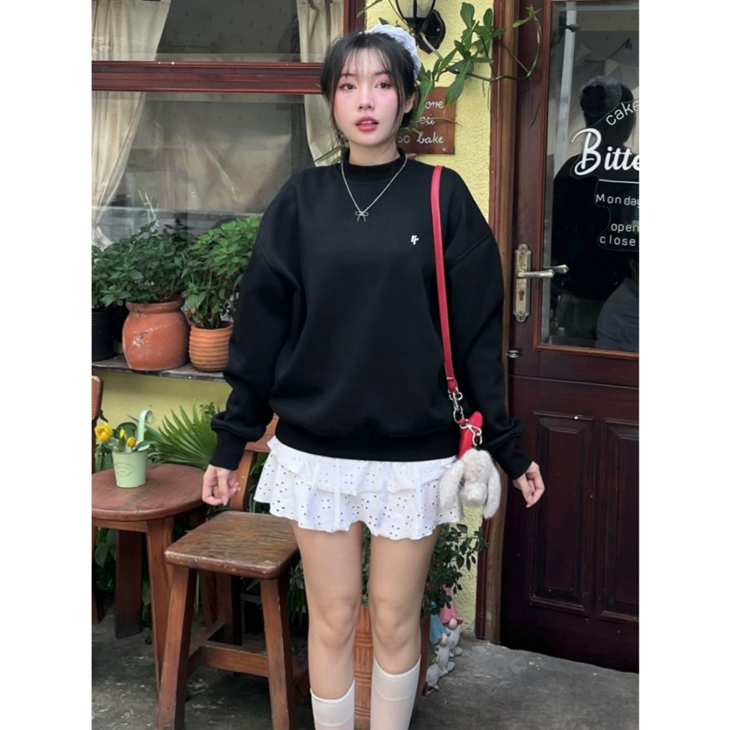 Áo Sweater RT CLASSY Nỉ Cotton Mềm Mịn Dày Dặn Logo Mini Basic Nam Nữ