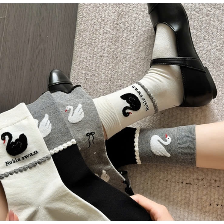 Vớ Tất nữ hình THIÊN NGA 3 màu cổ cao phong cách thể thao, năng động.