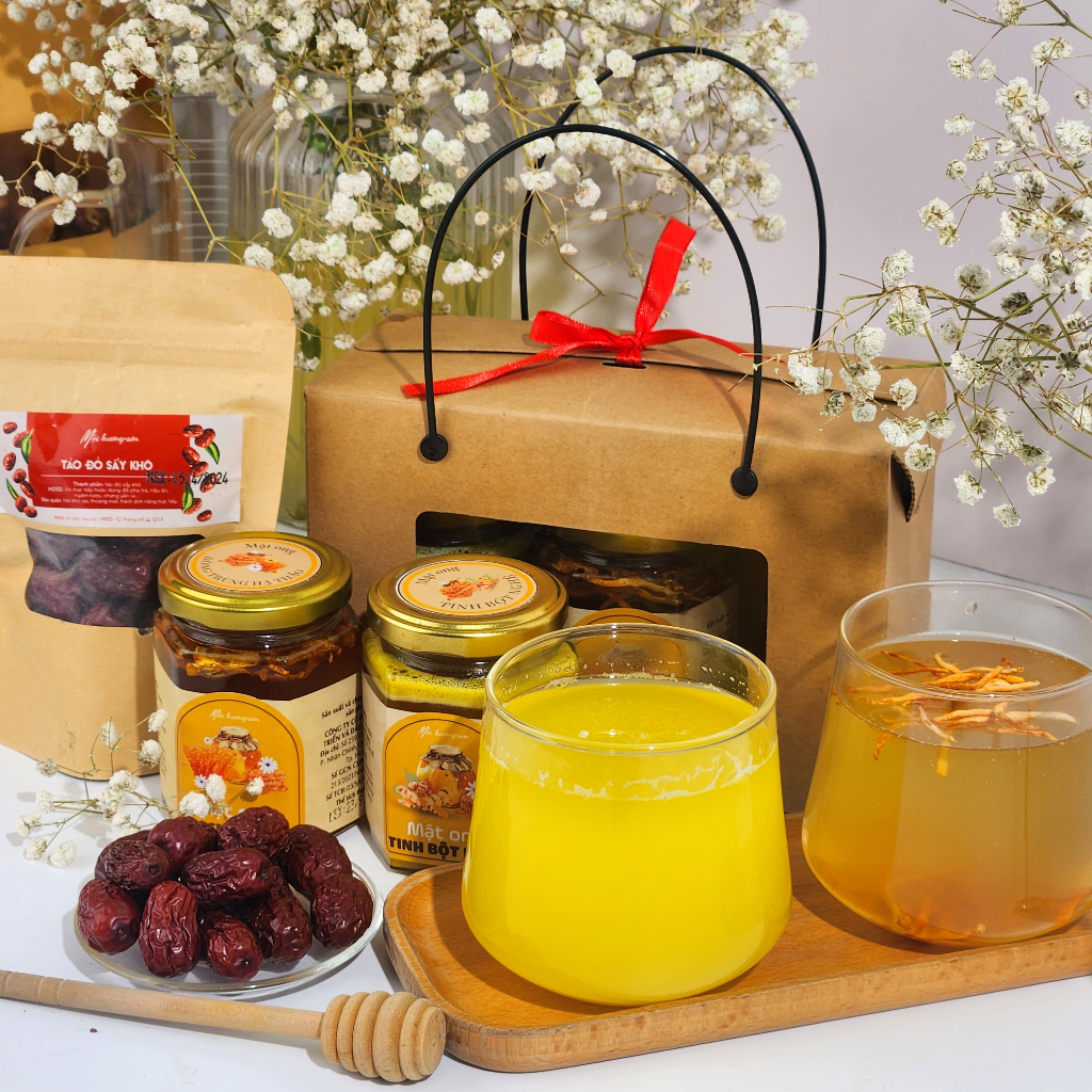 Ảnh Hộp quà tặng cô giáo, mẹ gồm: Mật ong tinh bột nghệ, mật ong đông trùng kèm táo đỏ hỗ trợ dạ dày, tốt cho sức khỏe 3