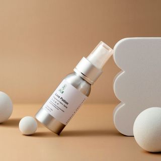 Xịt thơm quần áo, thơm phòng JALIN hương tinh dầu nước hoa DARKMOORE - Giúp khử mùi hôi quần áo và không gian sống