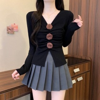 Áo Nữ Len Lông Thỏ Chạy Rót Ngực Phối 3 Bông Hoa Cài Rời Áo Len Dài Tay Freesize