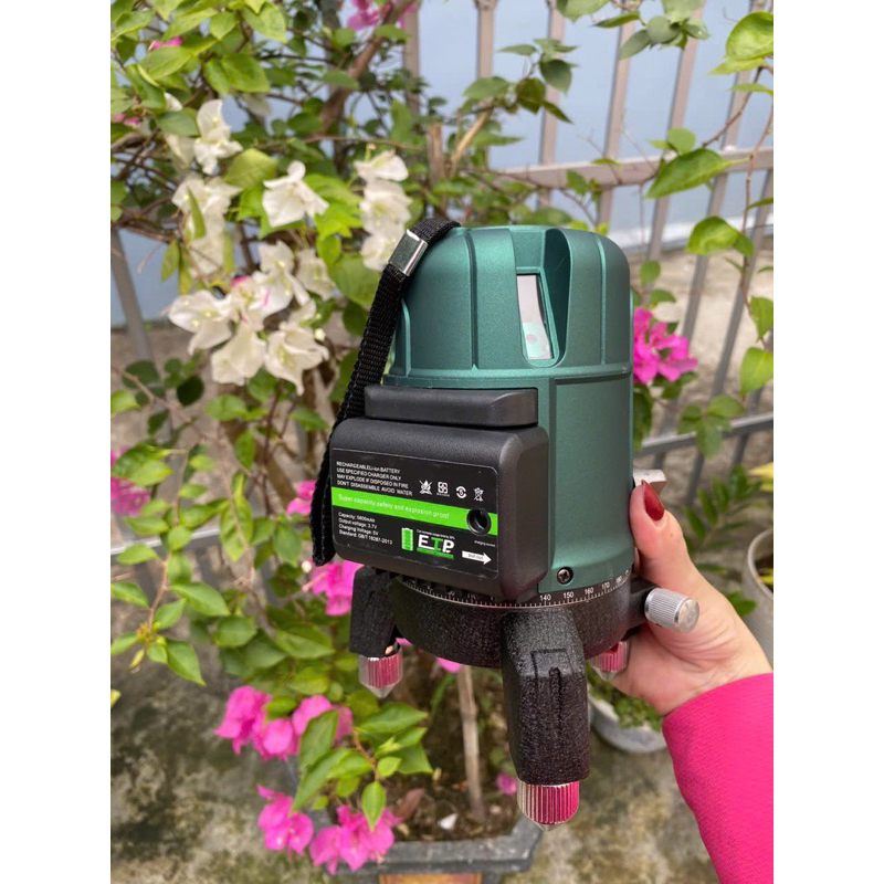 Máy cân bằng lazer 5 tia Laika LKG639 - Hưng Phát