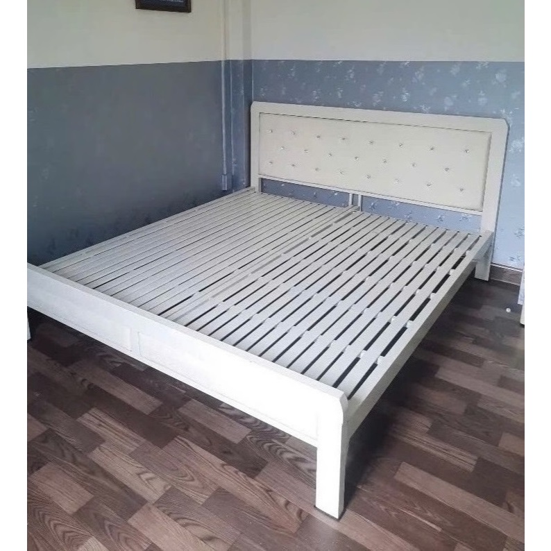 Giường sắt đơn hộp 4x8 màu kem trắng siêu đẹp.