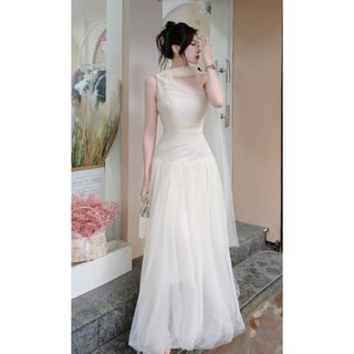 Đầm thiết kế thương hiệu Ren DESIGN by Khâu lưới kem vạt dài sang chảnh K750