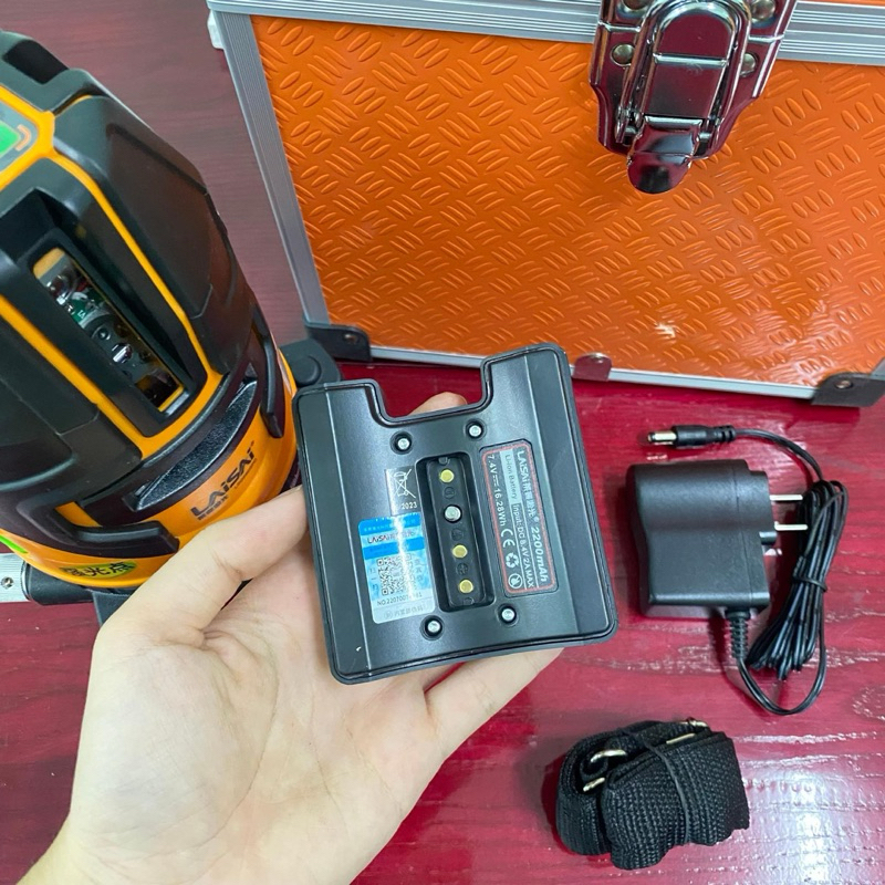 Máy bắn cốt 5 tia - Máy cân bằng Laser Laisai 5 tia xanh chính hãng.