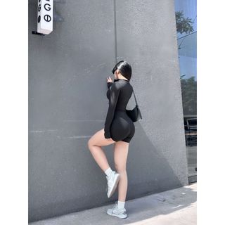 Bộ quần áo thể thao nữ liền thân, tay dài, cổ có khóa kéo, phần dưới là quần đùi, 75% Nylon + 25% Spandex JDT-ALIEN