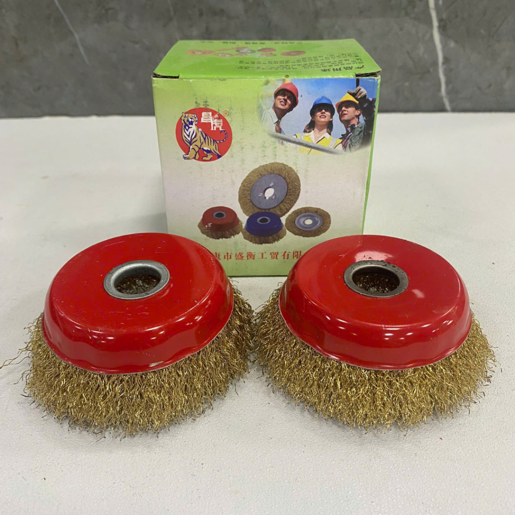 Chổi đánh rỉ sắt đỏ