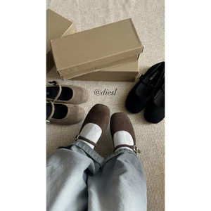 Giày Búp Bê Mũi Tròn Chất Liệu Nhung Mềm Phong Cách Hàn Quốc Vibe Thu Đông Dành Cho Nữ-Shoes