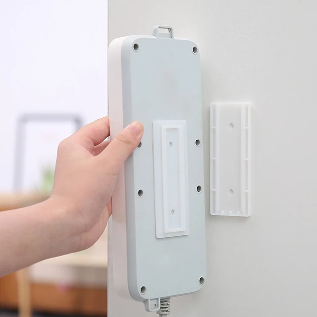 Miếng Dán Tường Treo Ổ Cắm Điện, Modem Wifi/ Giá Đỡ Treo Tường Cố Định Ổ Cắm Điện 88062