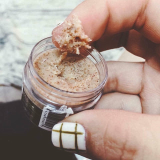 Tẩy Tế Bào Chết Môi Beauty Treats Lip Scrub 10g