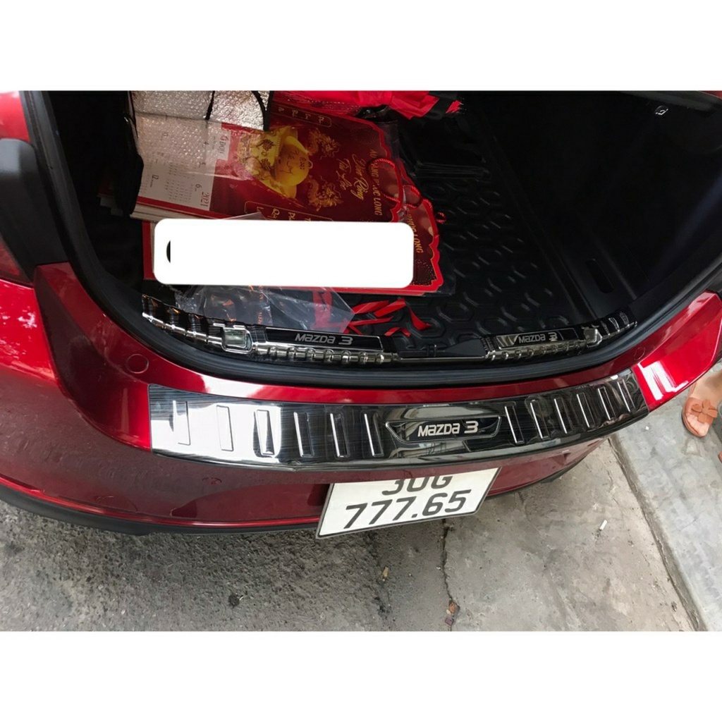 Ốp trầy cốp xe Mazda 3 2021-2023, Chống xước cốp Mazda 3 Chất liệu hợp kim Titan và inox cao cấp
